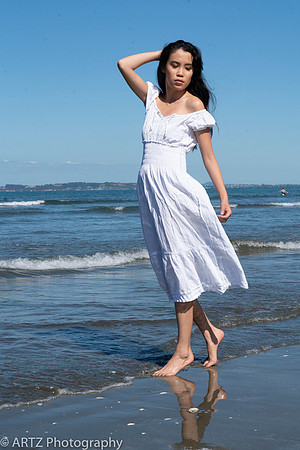 Artz Lucy Beach 004_DSC4494