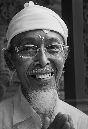 13 Faces -004_D178463Edited4474